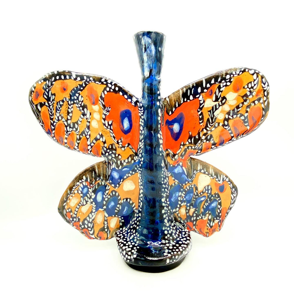 Ceramic artwork by Maggie Boyd, hosting a workshop at Still Life Studios